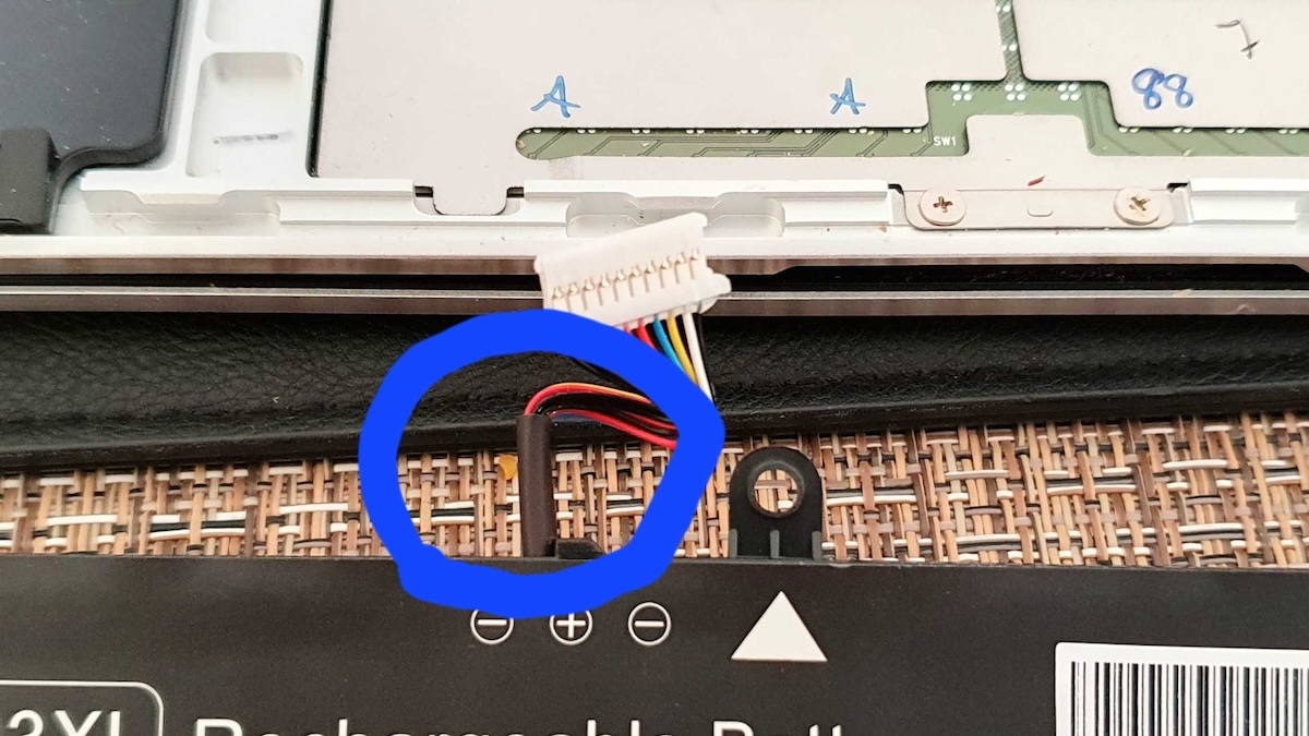 Replacement Battery Plug